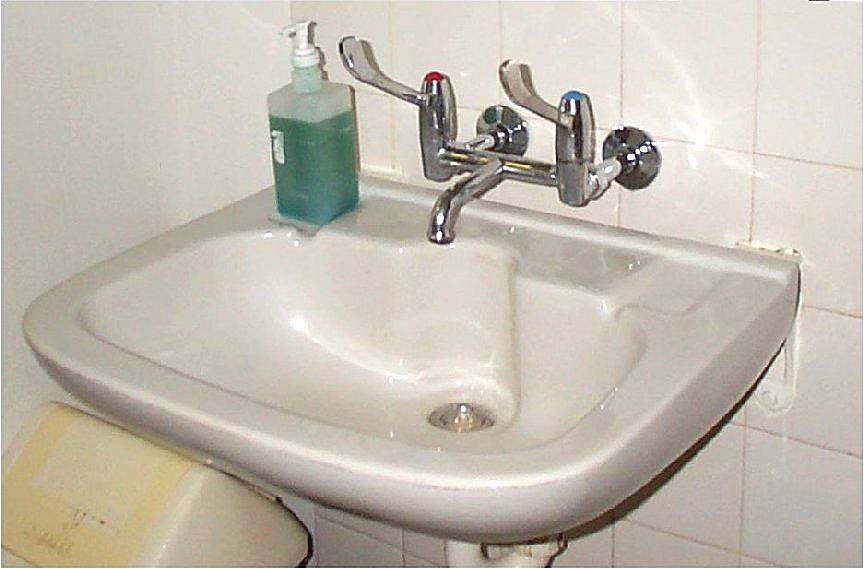 Sink01.jpg